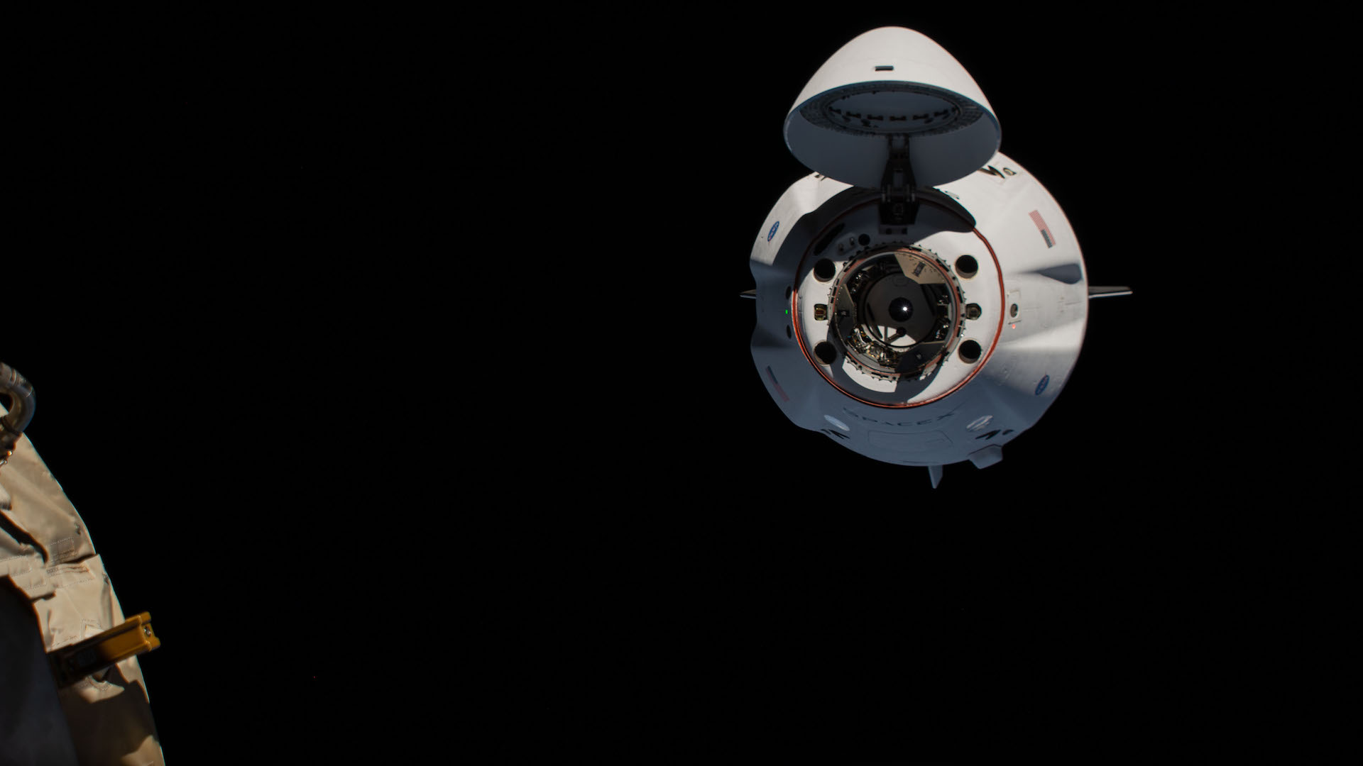 SpaceX Crew Dragon Approach